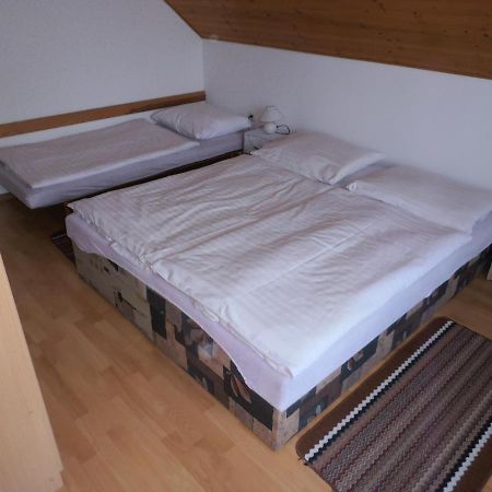 Ubytovani U Machova Jezera - Apartmany - Ludmila Grulisova Doksy  Εξωτερικό φωτογραφία