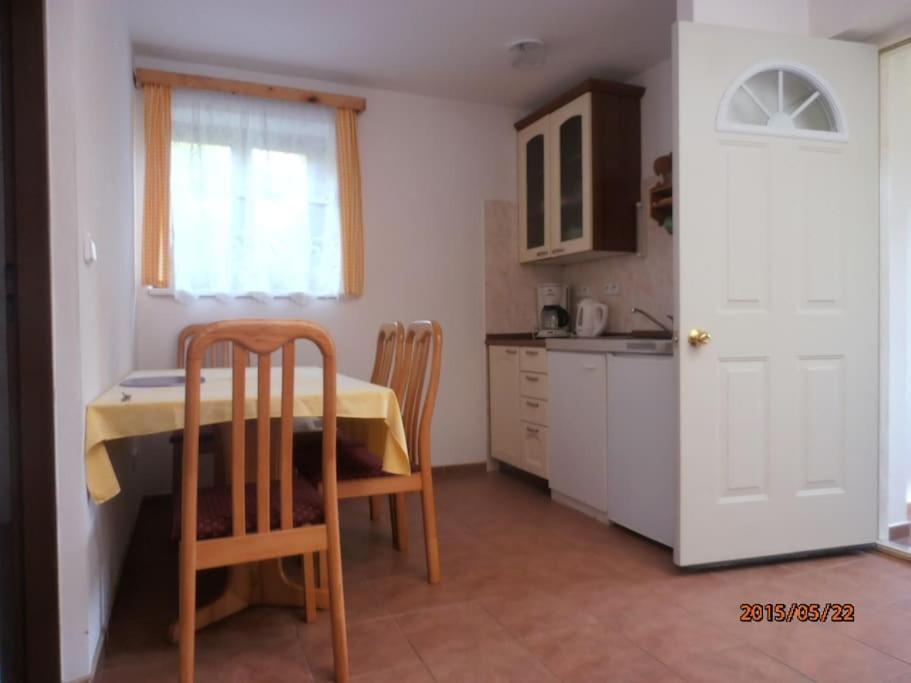 Ubytovani U Machova Jezera - Apartmany - Ludmila Grulisova Doksy  Εξωτερικό φωτογραφία